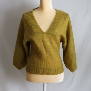 ZARA STYLISH V-NECK SIZE:M